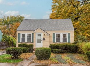 27 Marlboro St, Lawrence, MA 01843