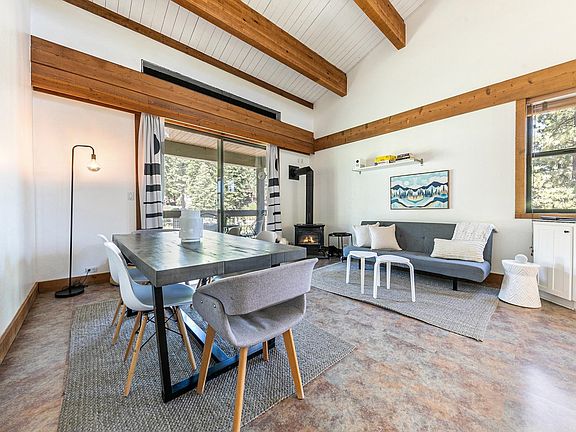 2nd image of 3168 Aspen Grv