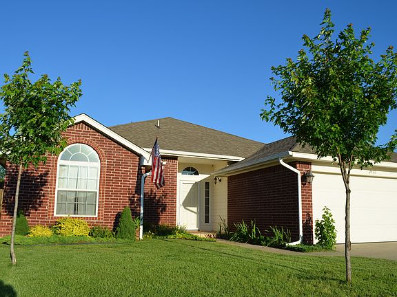3rd image of 2931 City View Ct