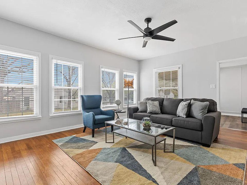 1st image of 4100 Lovell Ave #2