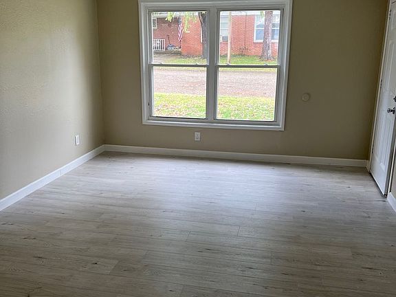 4th image of 2345 Crescent Dr #2345
