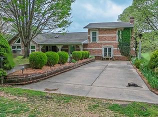 64795 E 202nd Rd, Wyandotte, OK 74370
