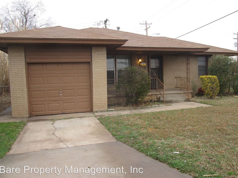 1st image of 1137 E Lindsey St