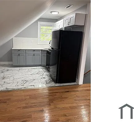 2 bed, $1,900 — Photo 2