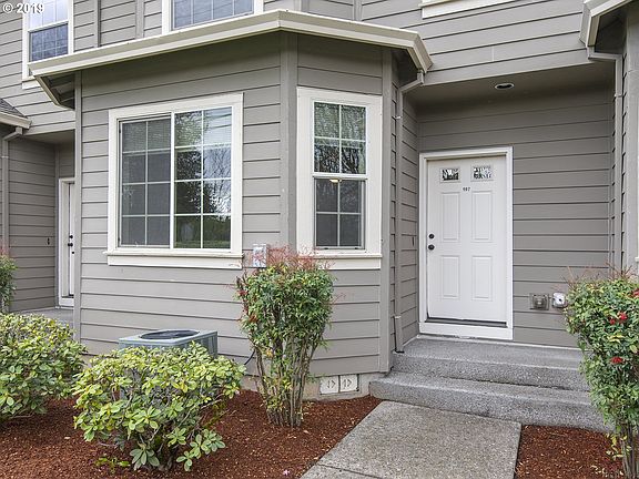3rd image of 1197 NE Turner Dr