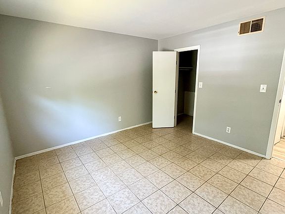 5th image of 1267 Kinyon St #19