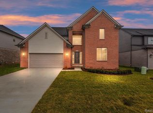 1962 Kohli Dr, Troy, MI 48083