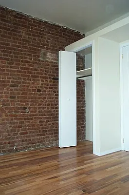 Rented by Tower Brokerage | media 41