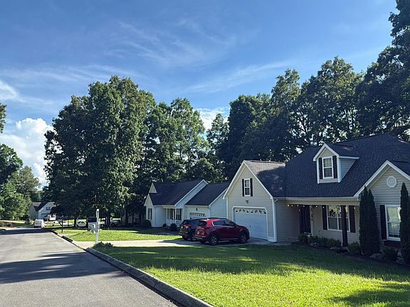 5th image of 675 Howard Leonard Rd