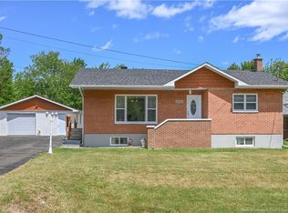 4008 Foster St, Tracadie, NB E1X1C3