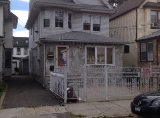 10921 117th St, South Ozone Park, NY 11420