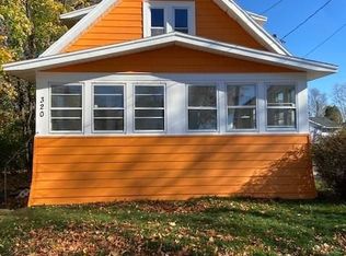 320 Marsden Rd, Syracuse, NY 13208