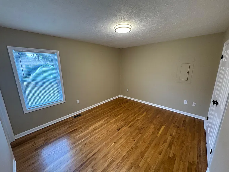 127 Longstreet Ave — Photo 7