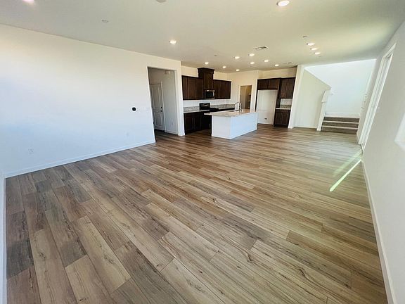 4th image of 2234 Monferrato St