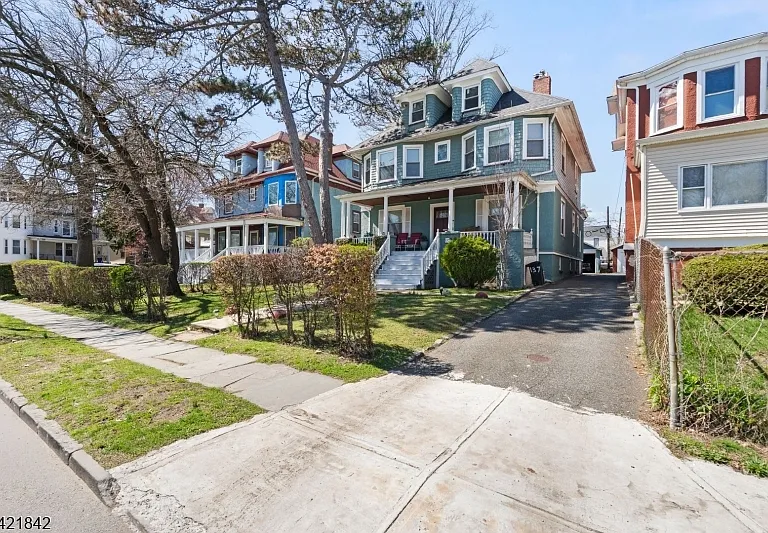 137 S Burnet St #3 — Photo 1