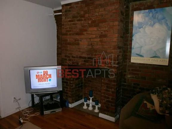 5th image of 219 E 2nd St APT 2B