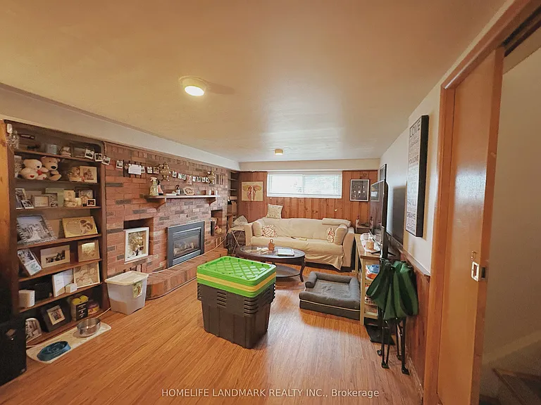 14 Lorraine Dr — Photo 10