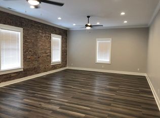 61 Public Sq #A, Elkton, KY 42220
