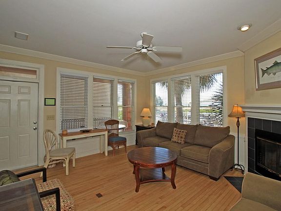 3rd image of 129 Grand Pavilion Dr
