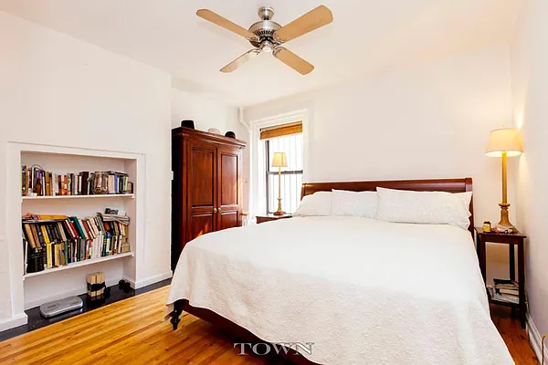 Rented by Town Residential | media 41