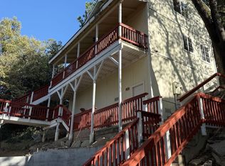 24071 Fern Glen Ln, Crestline, CA 92325