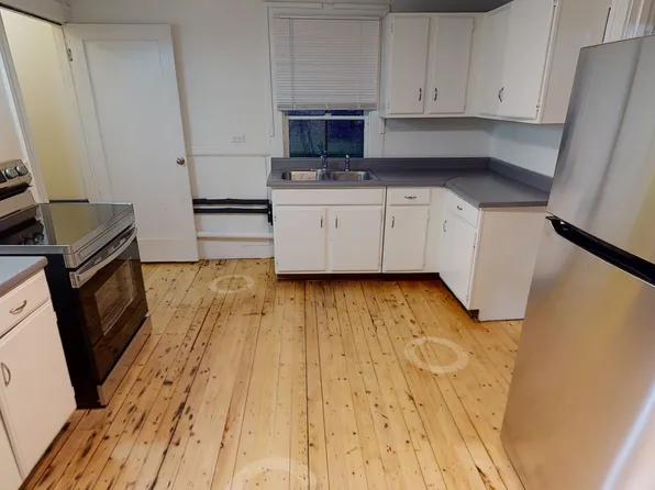 8 Colburn St APT 1, Lebanon, NH 03766