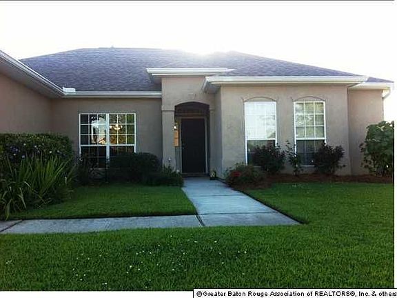 3rd image of 17339 W Autumn Dr