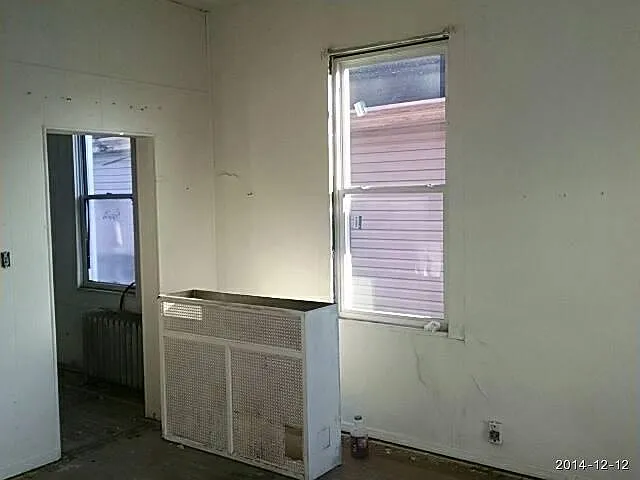 Building Photo 3