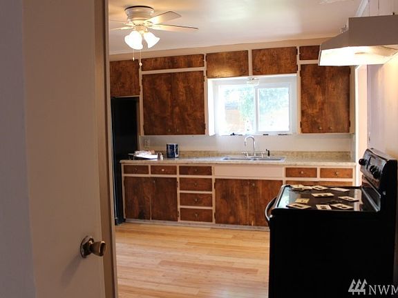 3rd image of 5001 Grove St