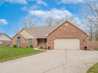 628 Wes Way, Sweetser, IN 46987