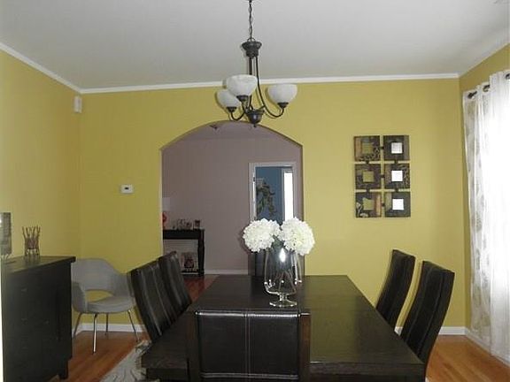 3rd image of 40 Burnsford Ave