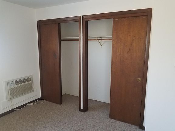 2nd image of 11166 S Columbus Dr APT 2S