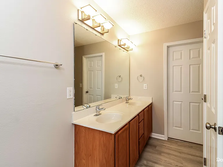 6 Vodington Cir — Photo 8