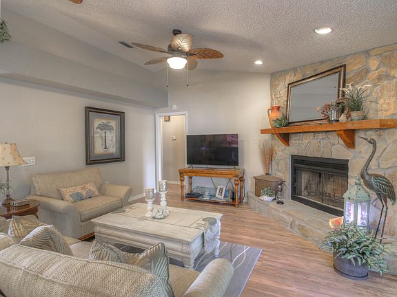 4th image of 6508 Calusa Dr
