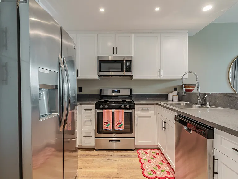 1744 Butler Ave #105 — Photo 5