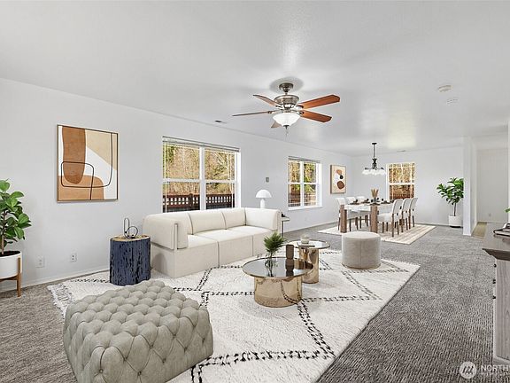 3rd image of 1116 Daffodil Avenue NE