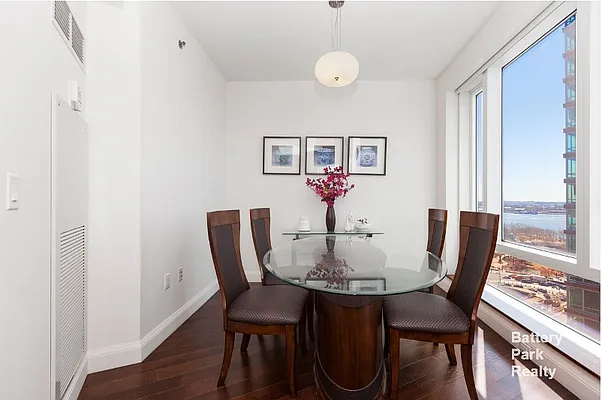 Rented by Battery Park Realty | media 5