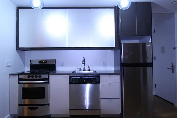 Rented by Nooklyn NYC LLC | media 35