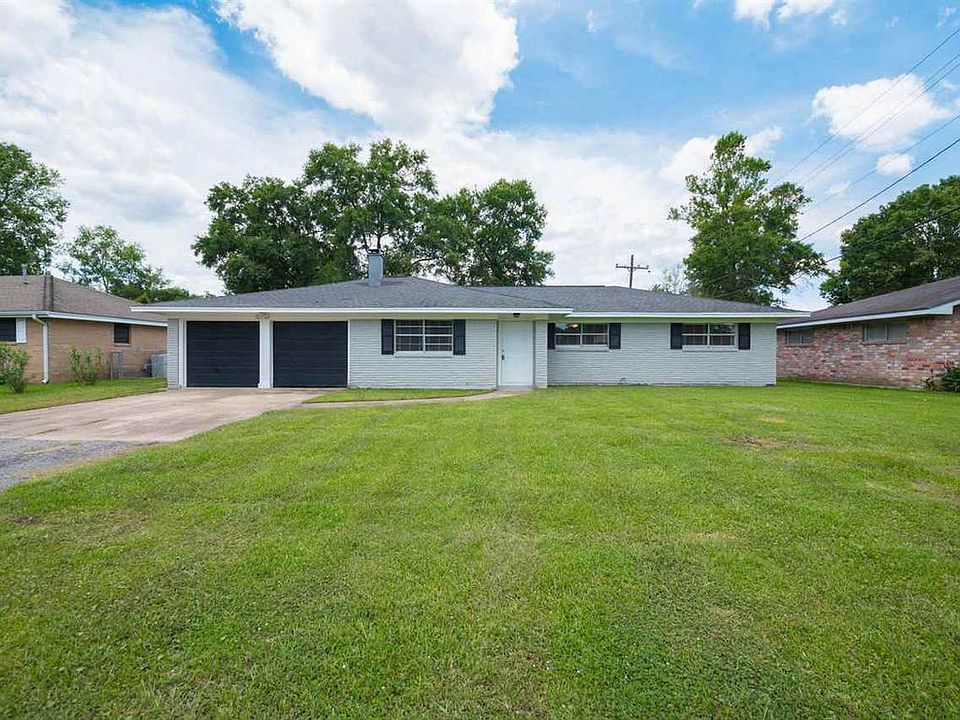 1st image of 455 Moore Dr