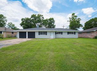 455 Moore Dr, Vidor, TX 77662