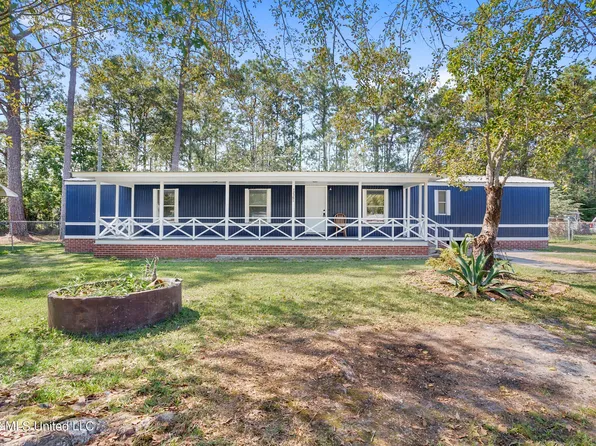 12351 Salisbury Rd, Gulfport, MS 39503