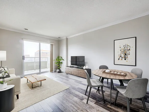 57 Queen St N, Kitchener, ON N2H 6T7