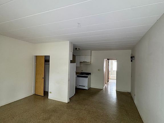 4th image of 225 E 1st St #9