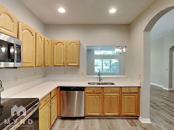 3rd image of 6041 Spring Creek Ct