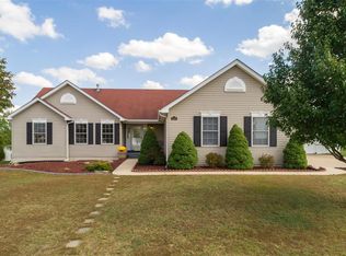 1033 Highland Estates Dr, Wentzville, MO 63385