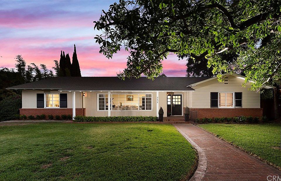1st image of 2424 Bonnie Brae