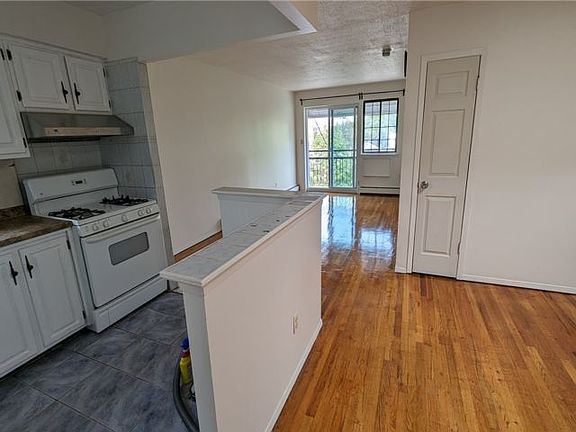 2nd image of 8316 60th Ave