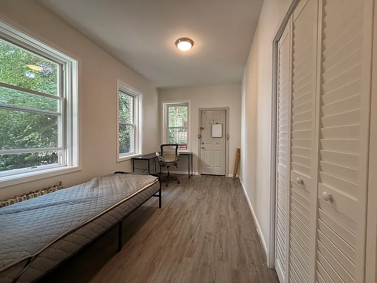 26 Park Vale Ave #2 — Photo 6