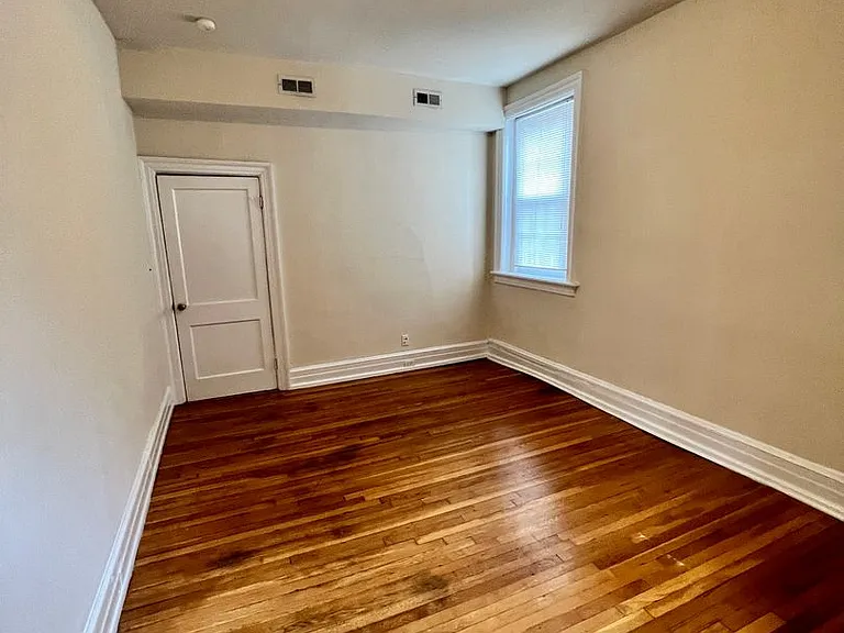 208 N Lombardy St — Photo 8