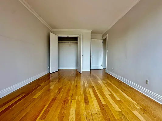 Rented by WEST SIDE FLATS | media 9